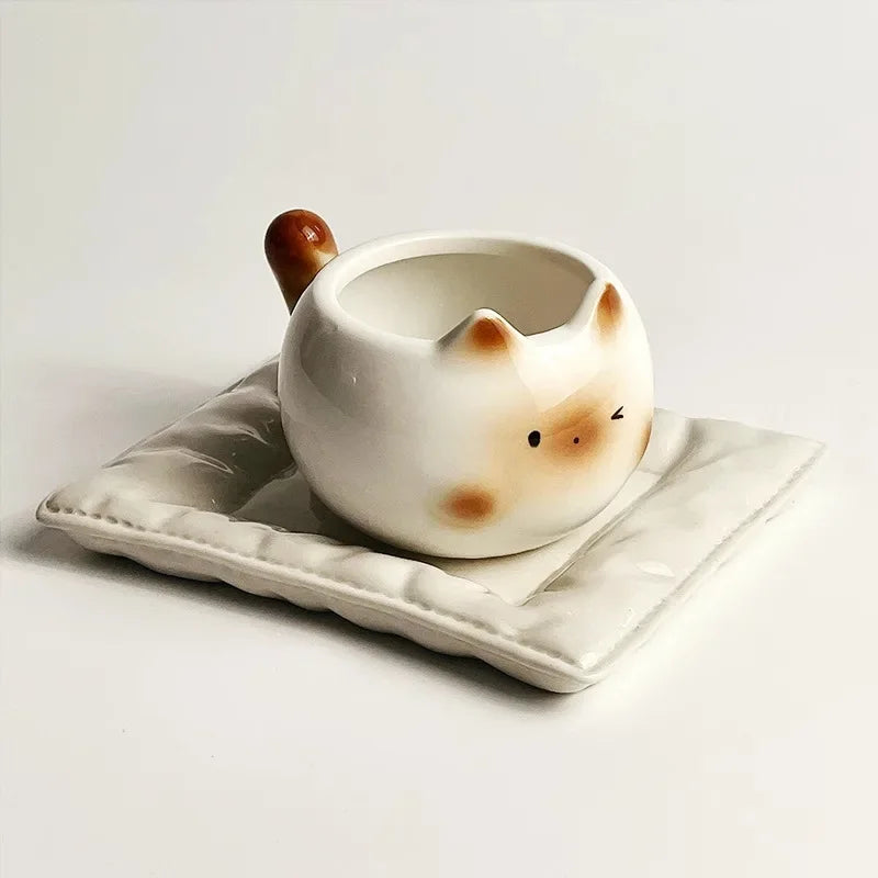 Tasse en forme de chat mignon