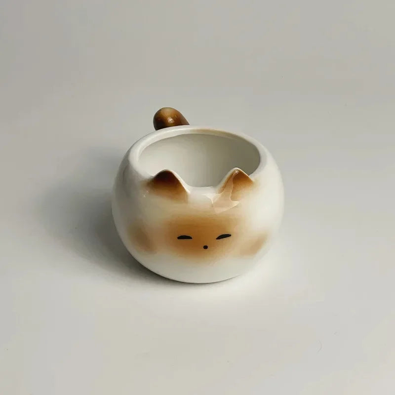 Tasse en forme de chat mignon