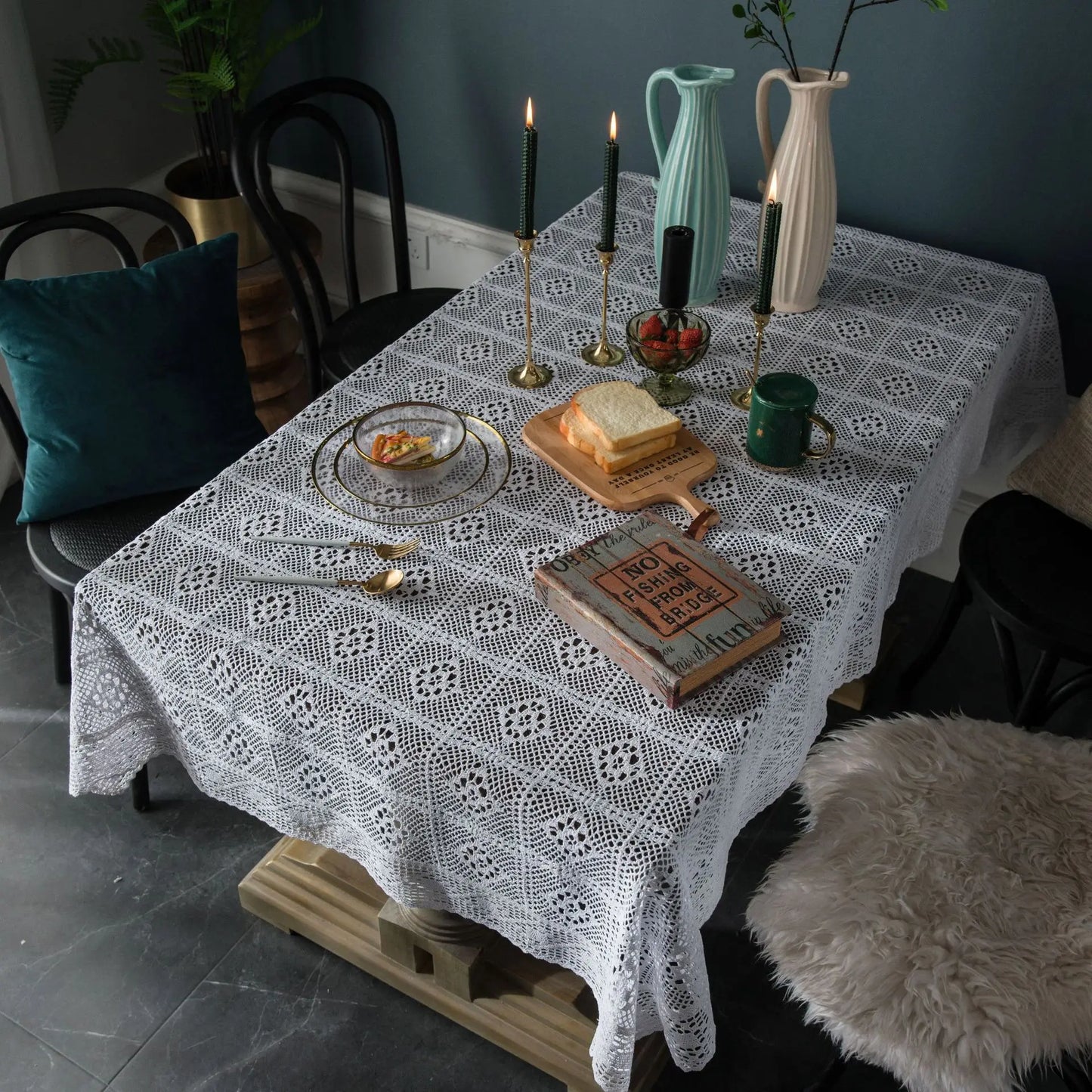 Nappe carrée en dentelle crochetée