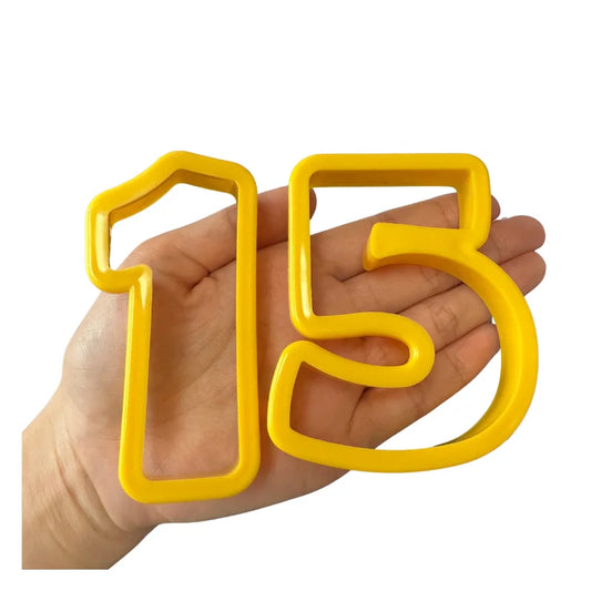 Emporte-pièces chiffres de 8cm