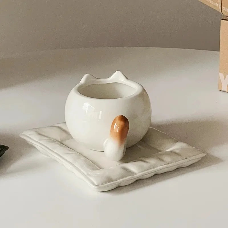 Tasse en forme de chat mignon