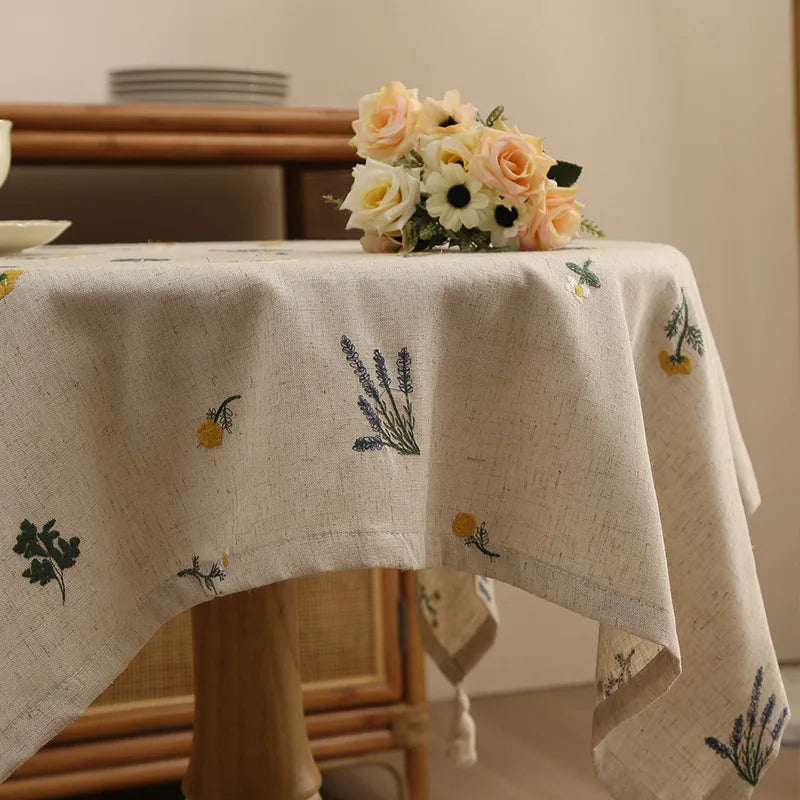 Nappe ronde brodée beige