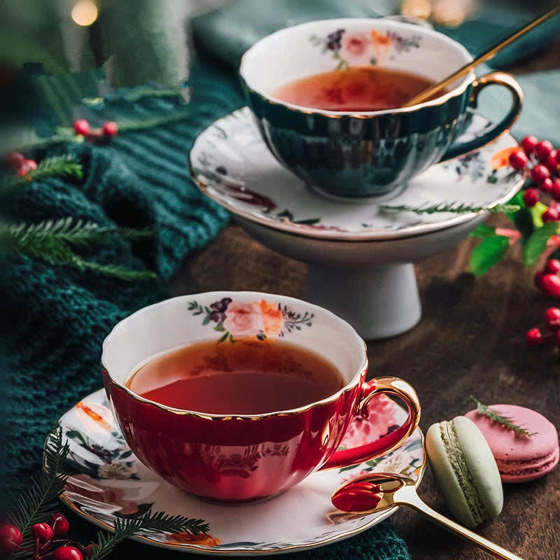 Ensemble tasse, soucoupe et cuillère