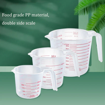tasses à mesurer plastique